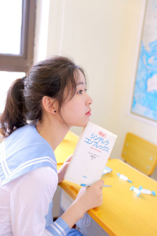 帮mm解脱睡衣小游戏