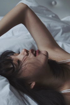 奶头自从被对象吸过就容易疼